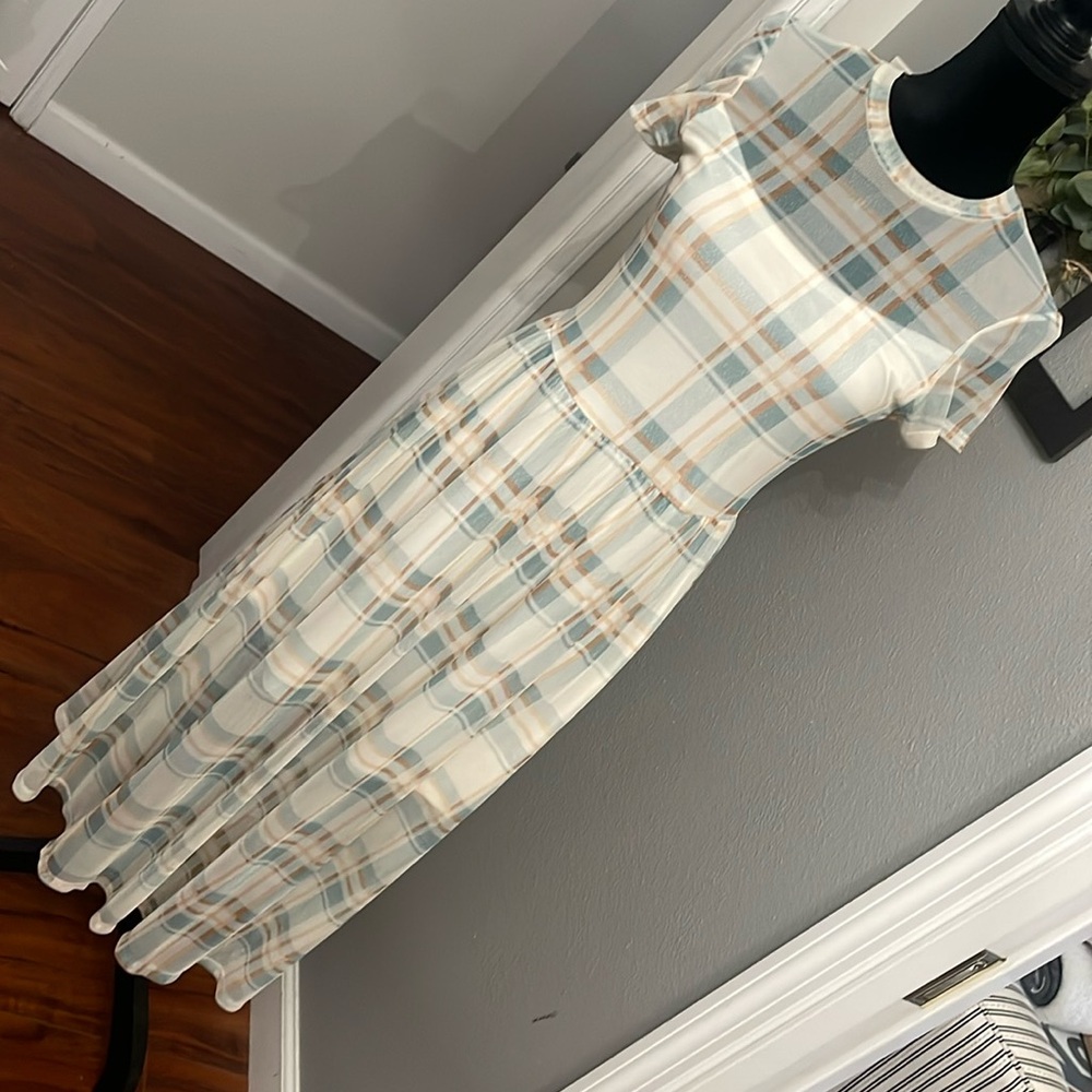 Plaid Green and Tan Cream Short Sleeve Dress